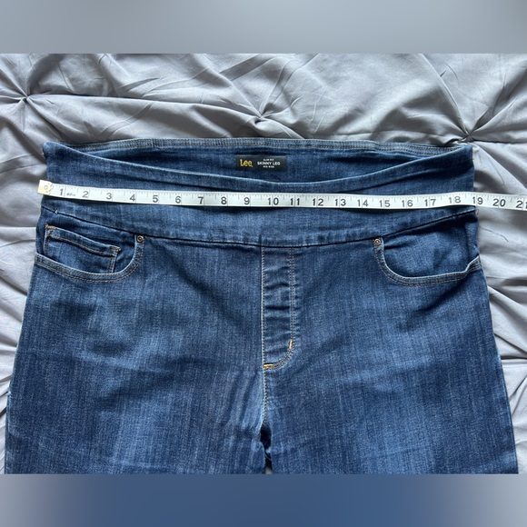 Lee Slim fit Skinny leg Sculpting Jeans with Stretch - Picture 9 of 10